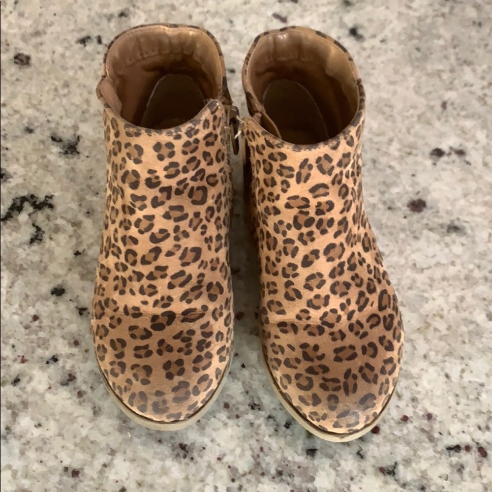 Cat & Jack Booties